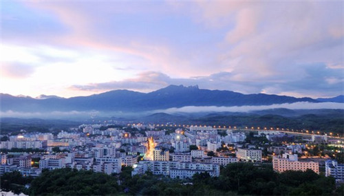 信阳适合摆摊小吃冯师傅